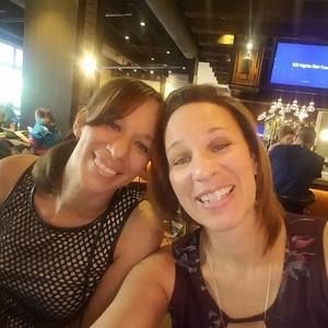 Meet your Posher, Lori